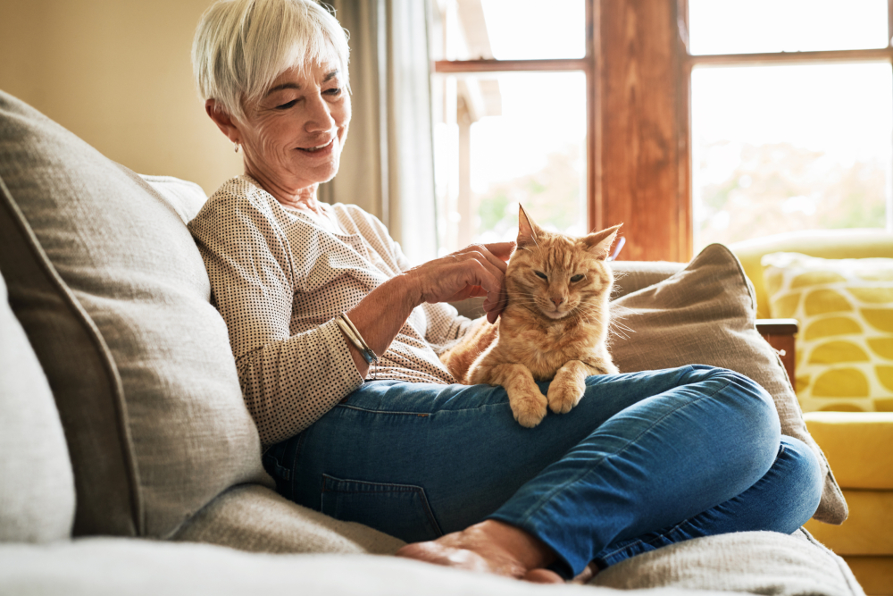 Older pet owners at home in aged care