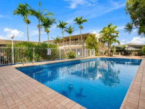 Gladstone CBD Motel Pool 01